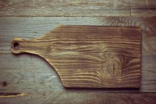 Read more about the article How To Seal A Wood Burned Cutting Board?