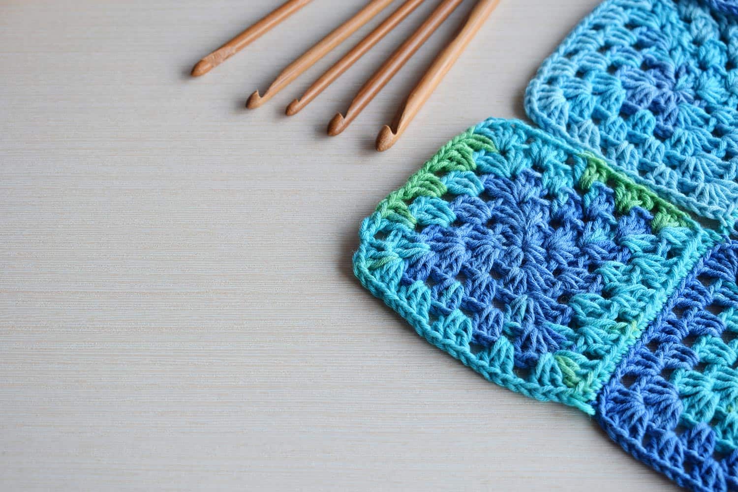 Equipment for knitting and crochet hook